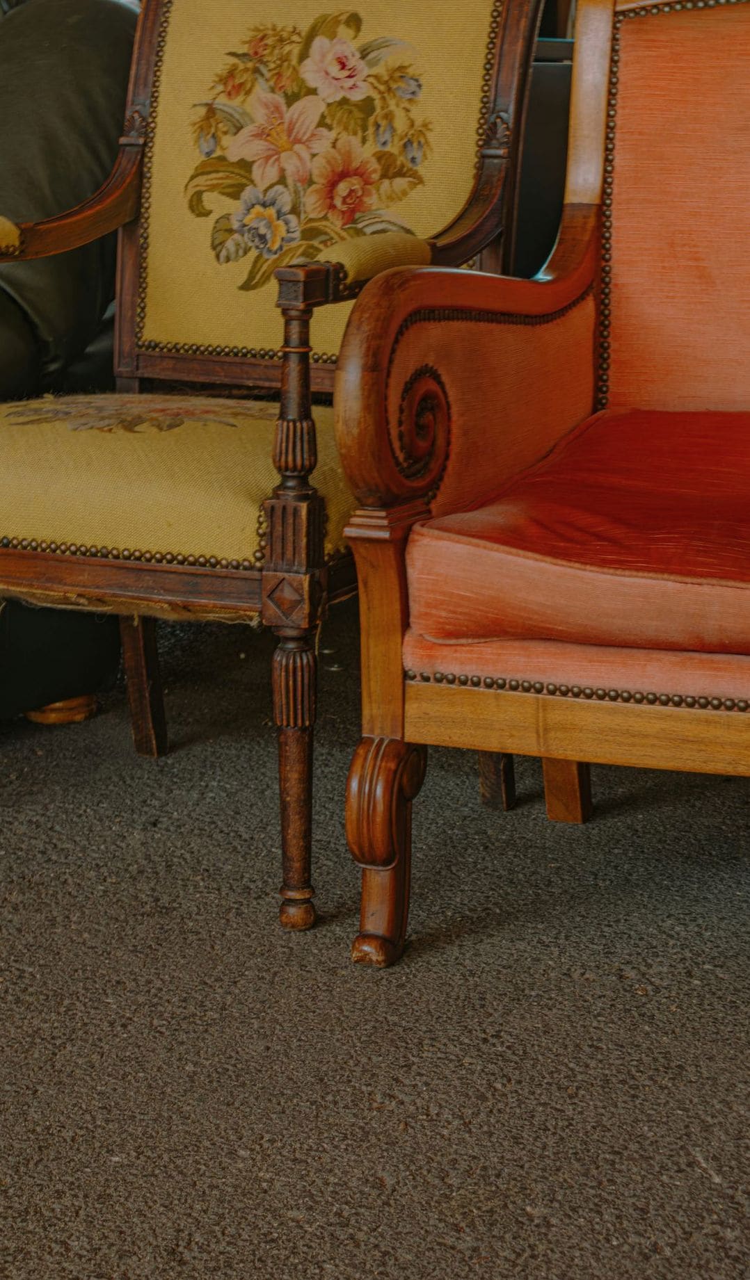 Cómo recuperar la belleza de un mueble antiguo sin perder su esencia
